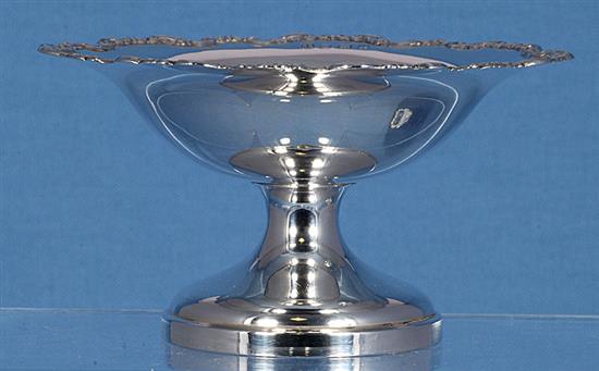 A pair of George V silver bon bon dishes,